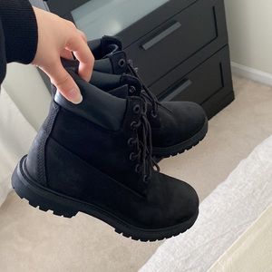 Timberland Premium 6-Inch Waterproof Boots size 7.5 W